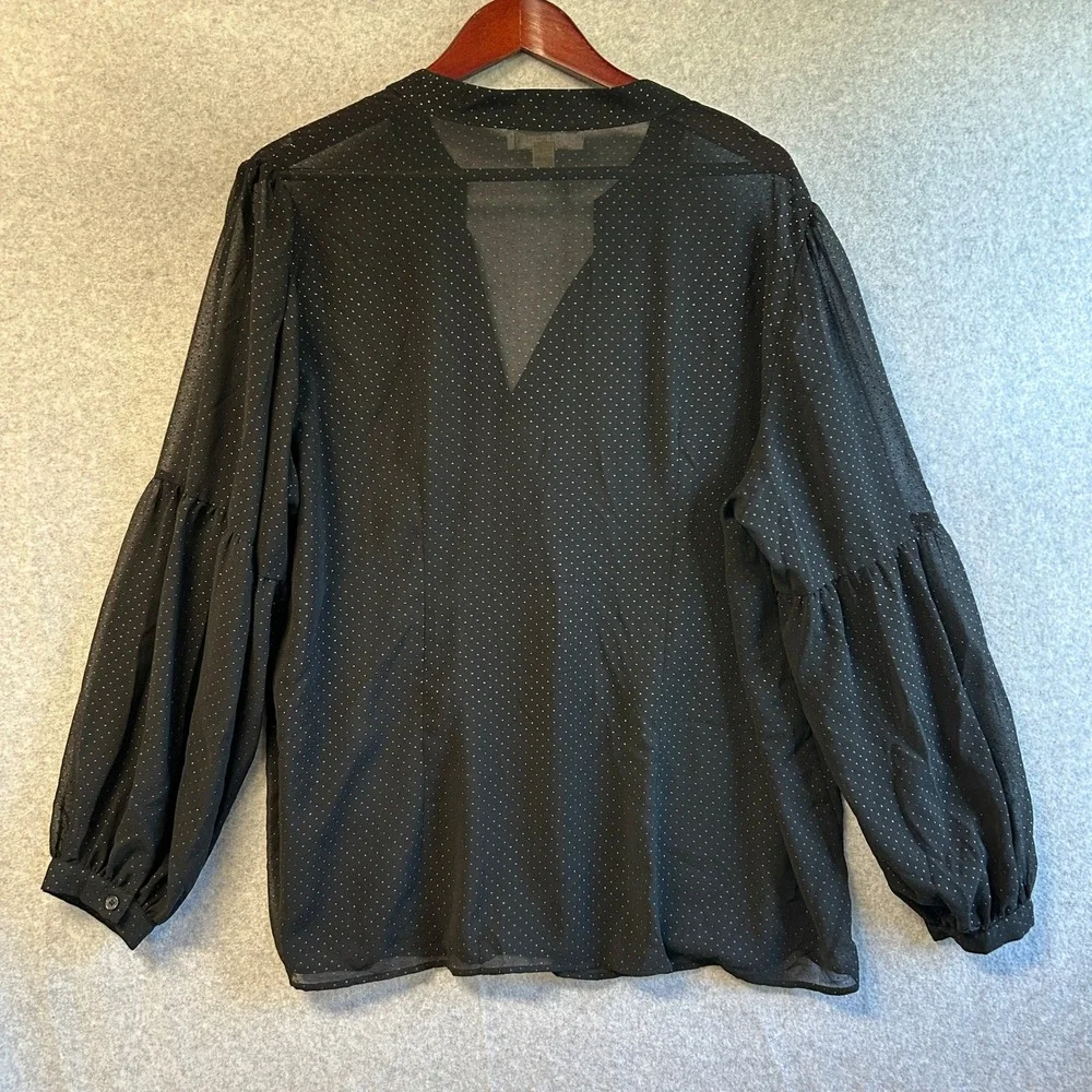 Michael Kors Size 2X Black Dot Sheer Blouse Top Gold Metallic‎ Grommet